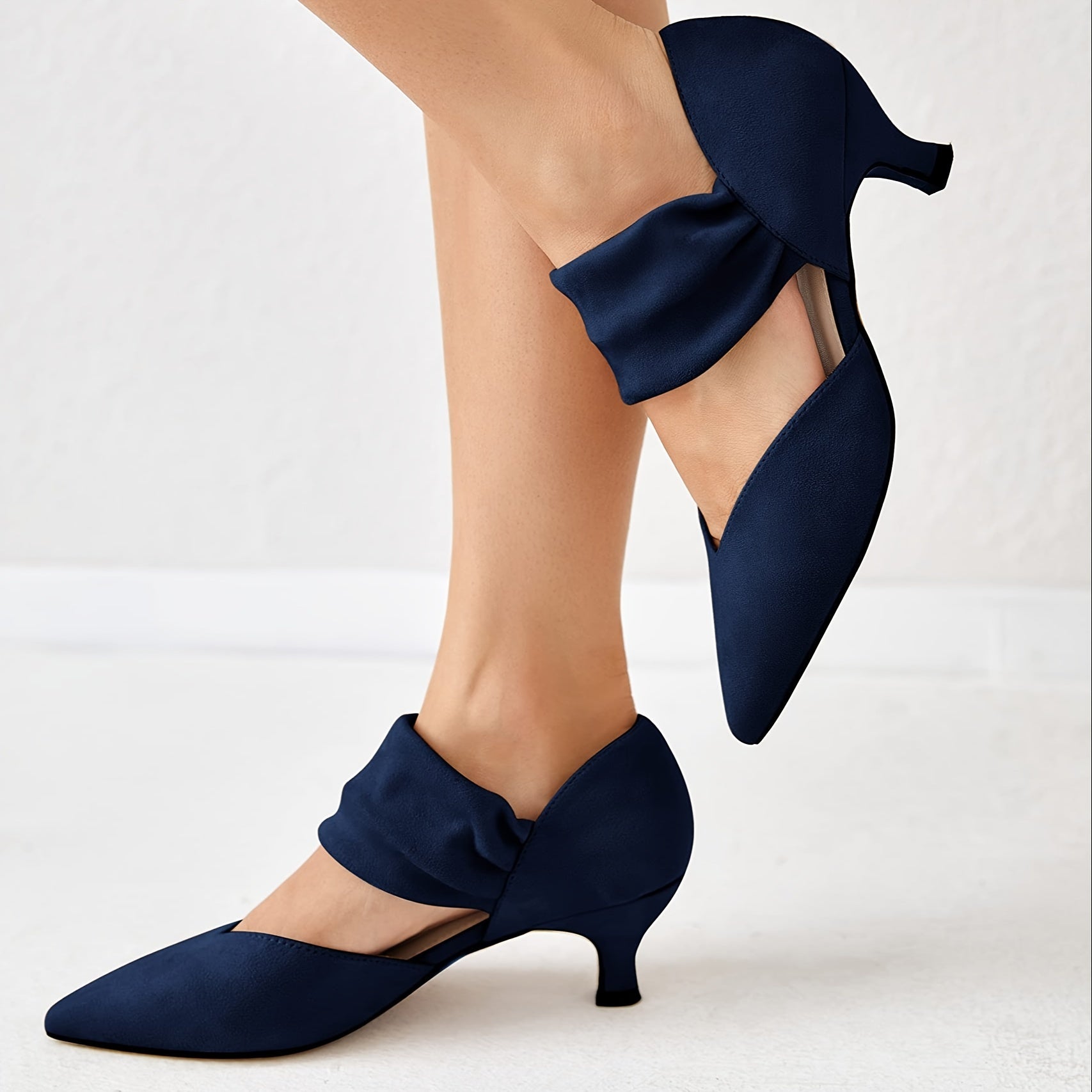 Pepper - Elegant Pointed Toe Ankle Strap