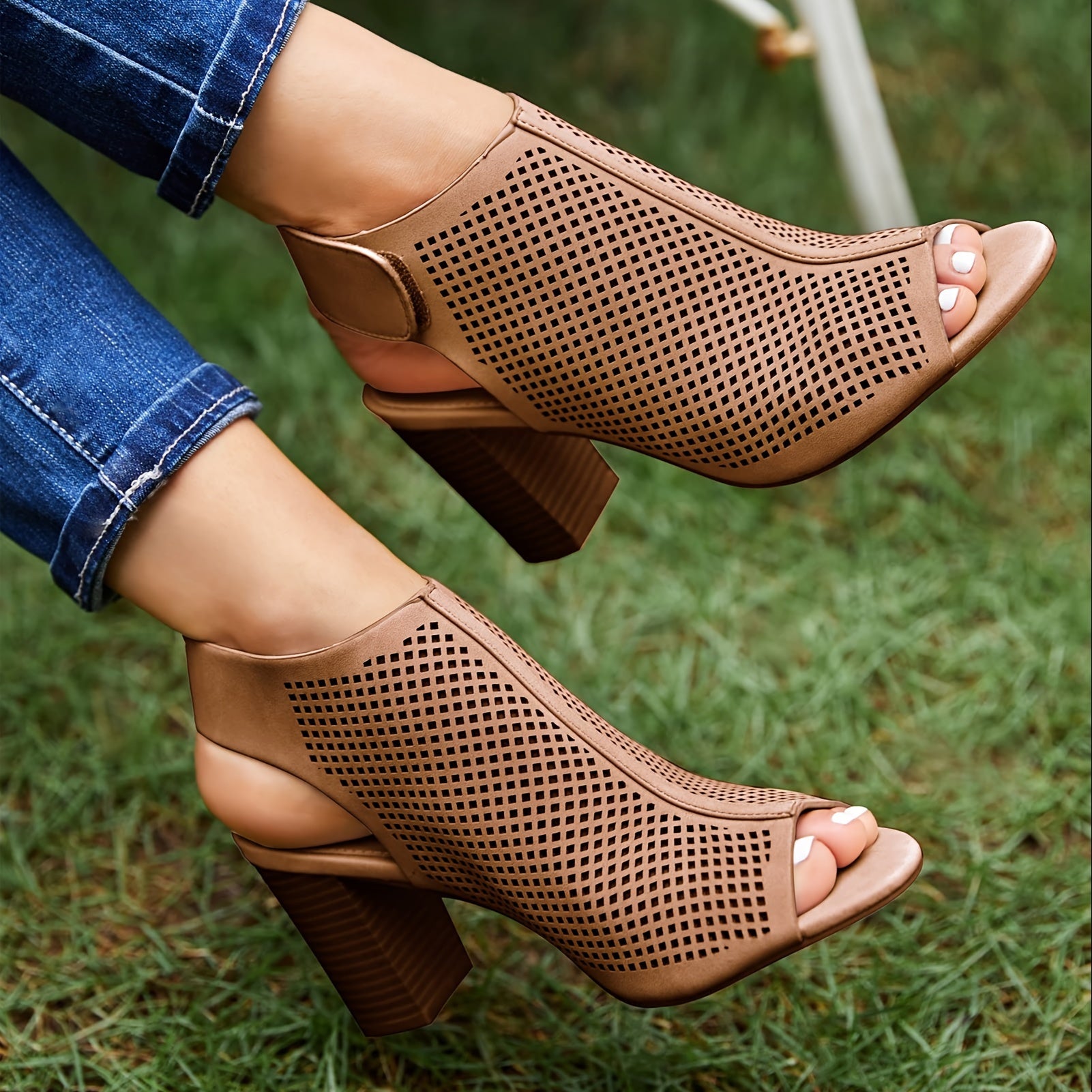 Sarvika - Hollow Block Heeled Sandals