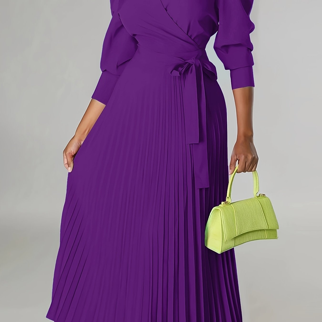 Ginna - Plain Pleated V-neck Dress
