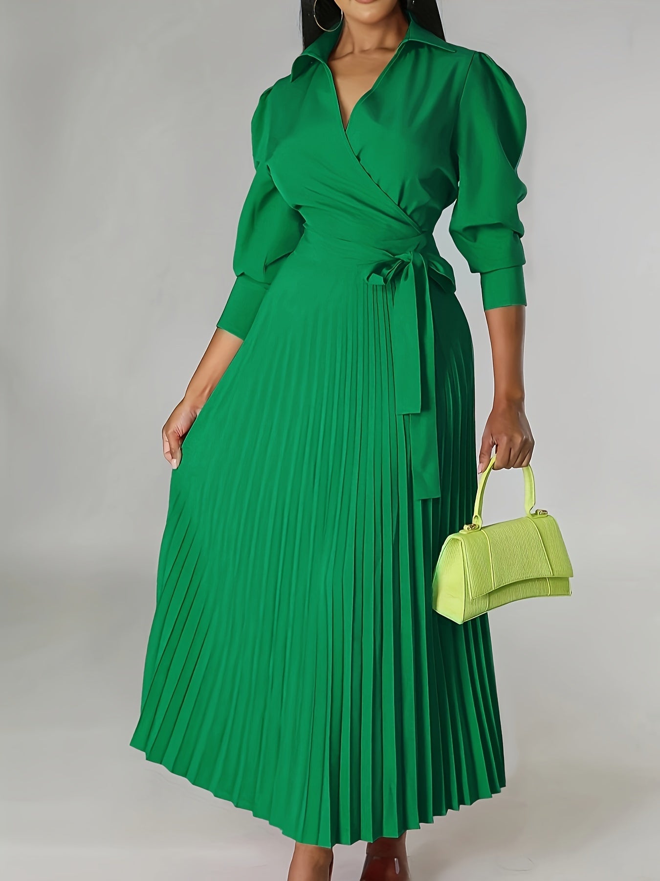 Ginna - Plain Pleated V-neck Dress