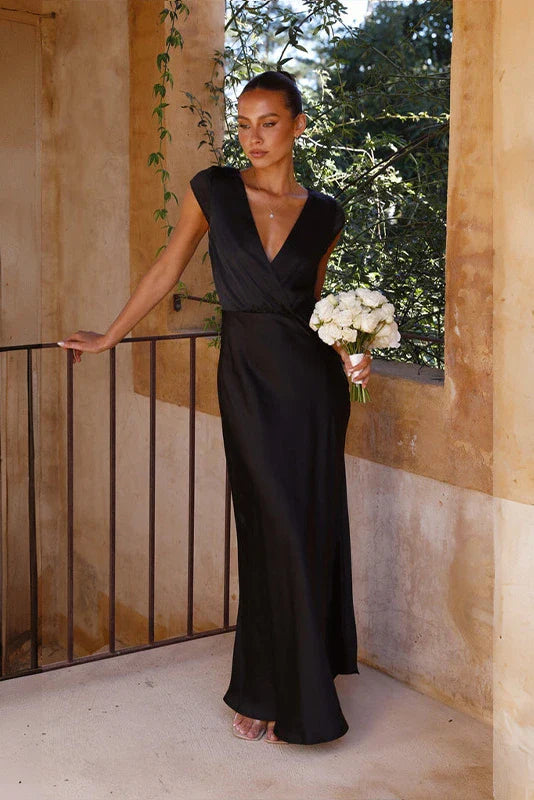 Valeria – Long V-Neck Dress