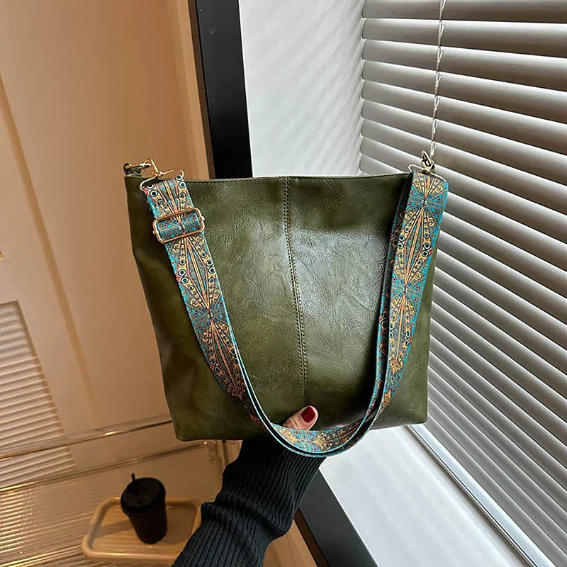 Diana - Leather Crossbody Bag