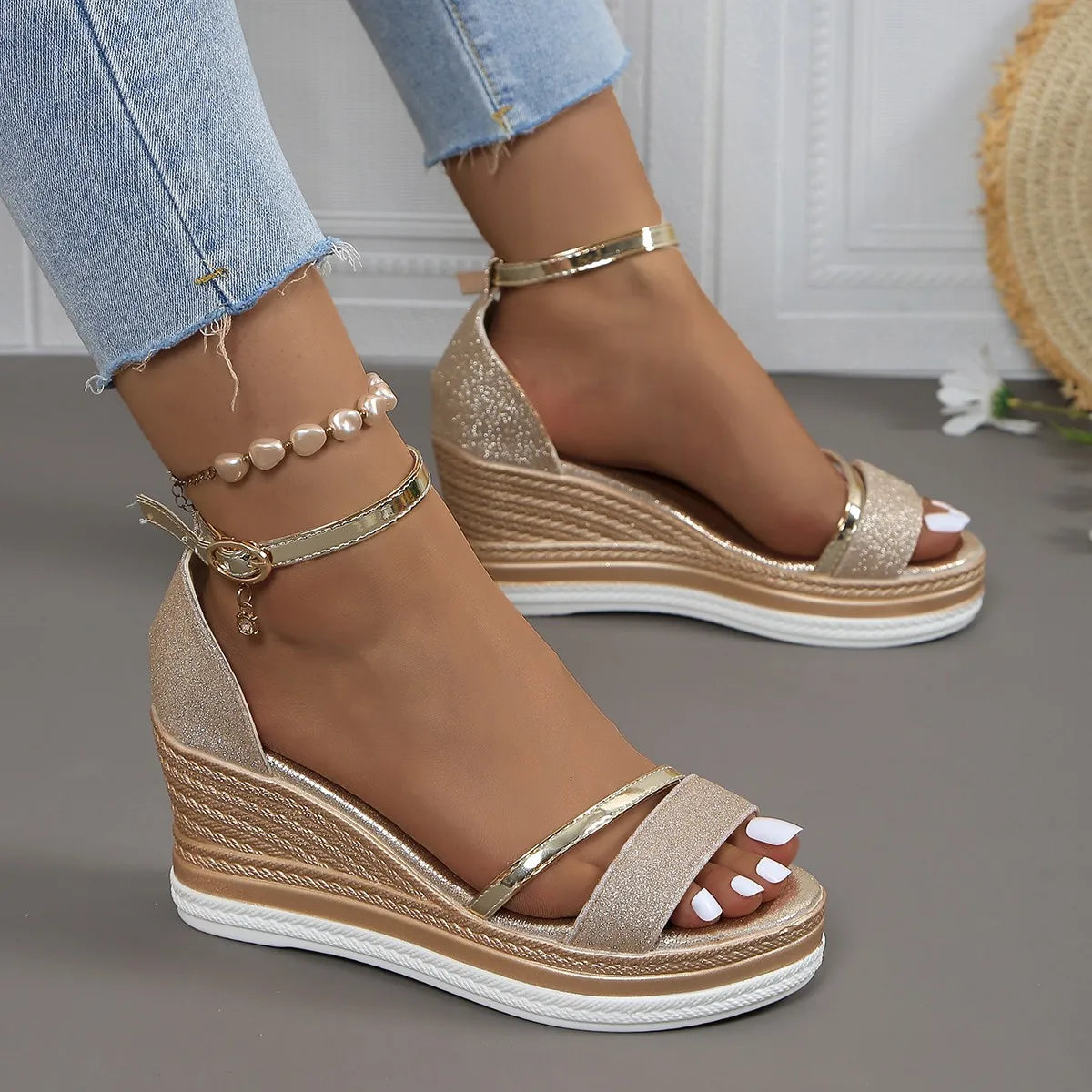 Rien - Comfortable wedge sandals