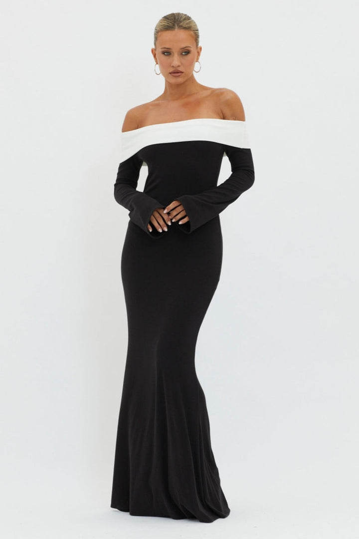 Adriana - Long Off-Shoulder Knit Dress