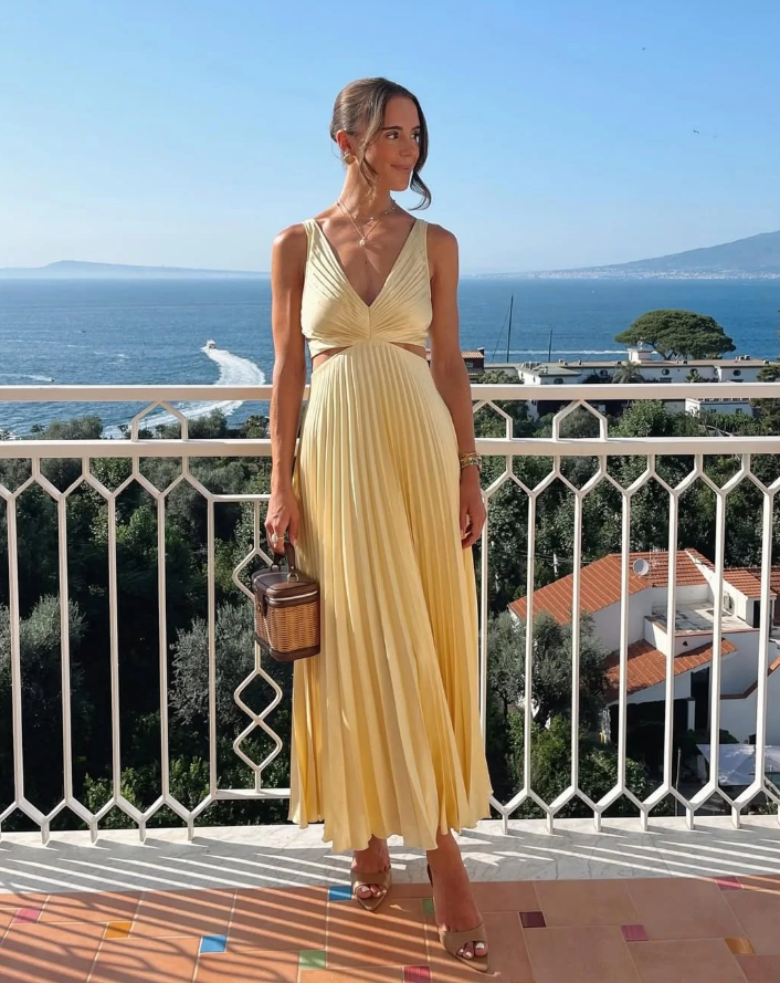 Estefanía - Sleeveless V-neck Dress